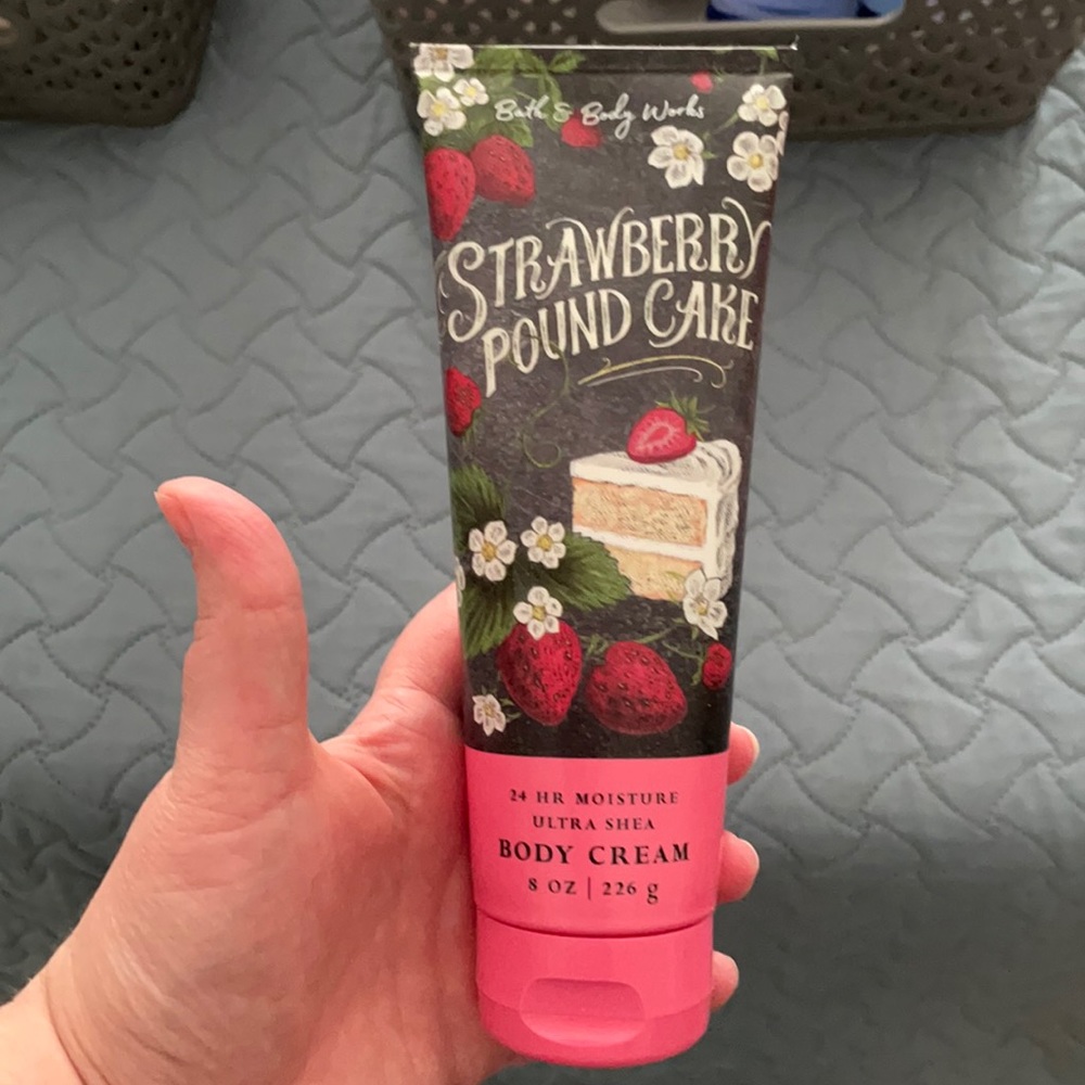 Bath and body works body cream